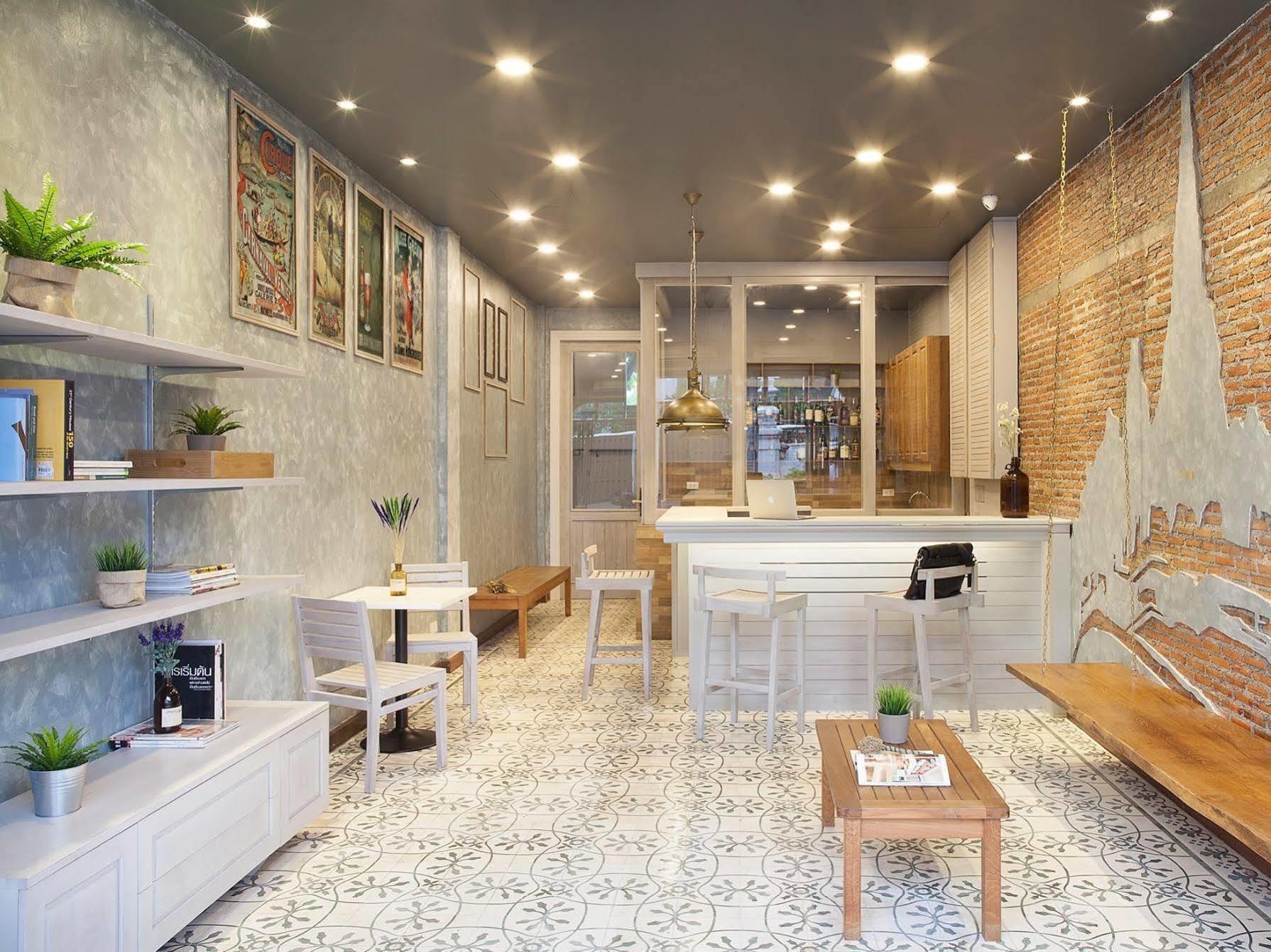 Golden Mountain Hostel Bangkok Extérieur photo