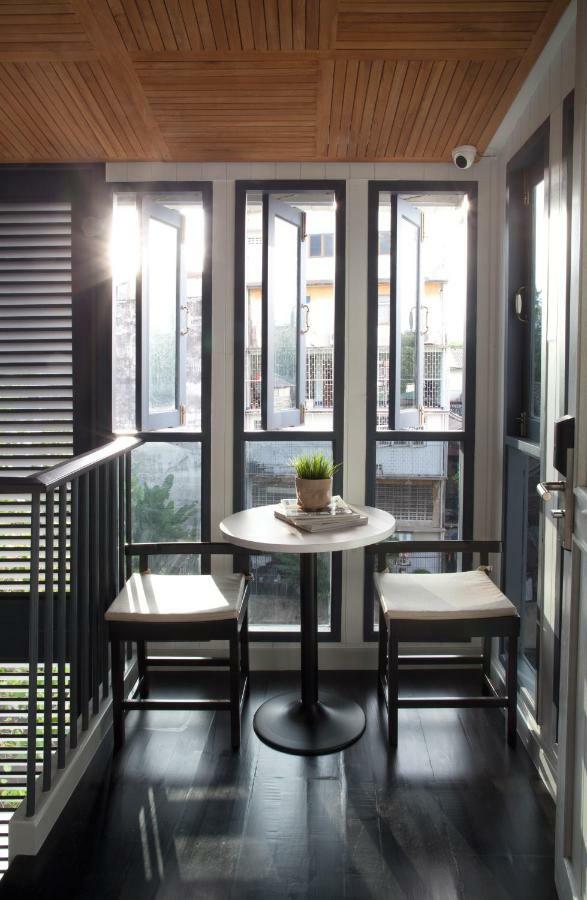 Golden Mountain Hostel Bangkok Extérieur photo